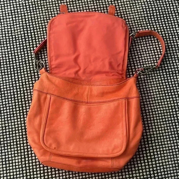 The Sak 100% Leather Shoulder Bag - Tangerine orange color - Picture 2 of 4